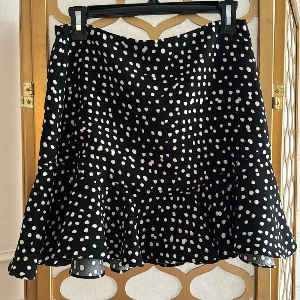 Banana republic black white and tan polka dot skirt size 0